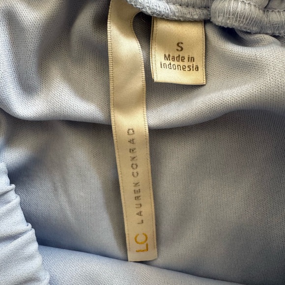 ***BRAND NEW*** LC Lauren Conrad Elegant Lace Tulle Skirt in Light Blue - Picture 2 of 2